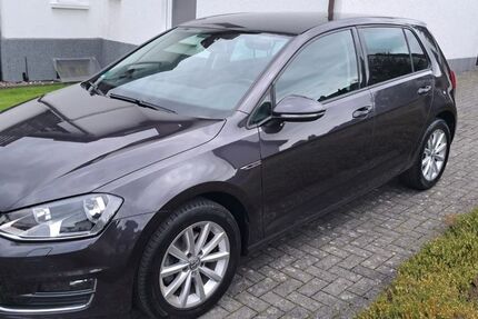 VW Golf 104.900 km 11.499 &euro; Hiddenhausen 32120