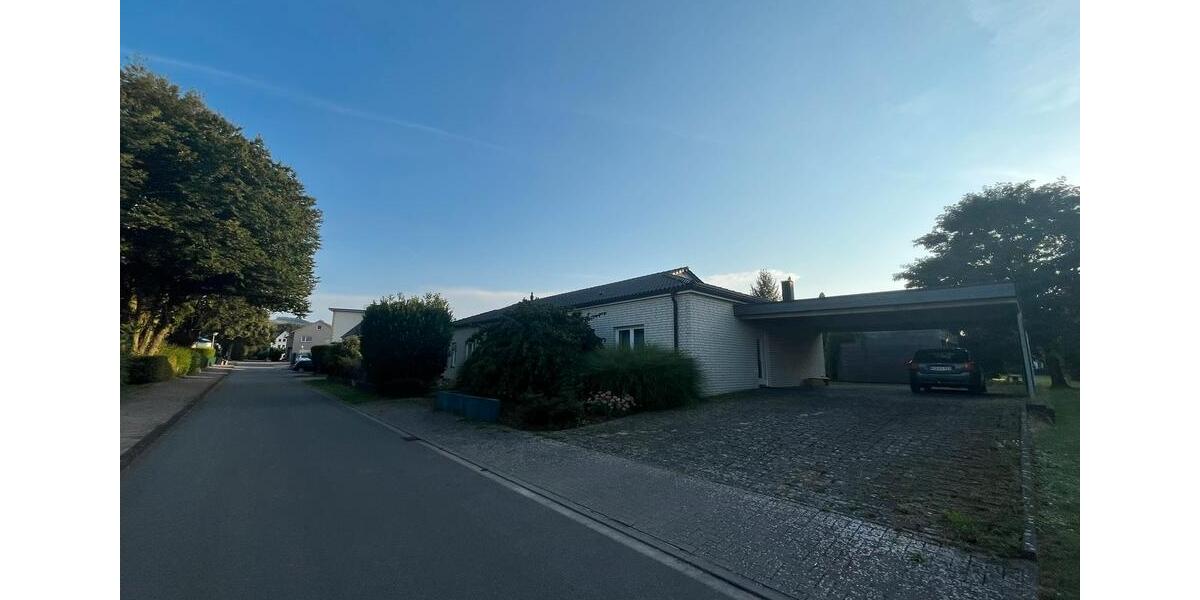 Etagenwohnung Lübbecke - 5.5 Zimmer, 160 m&sup2;, 1.300&euro; | Angebot:25392987