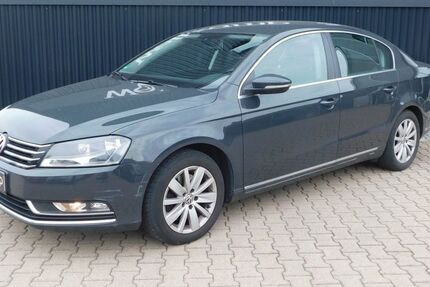 VW Passat 286.000 km 4.790 &euro; Lübbecke 32312