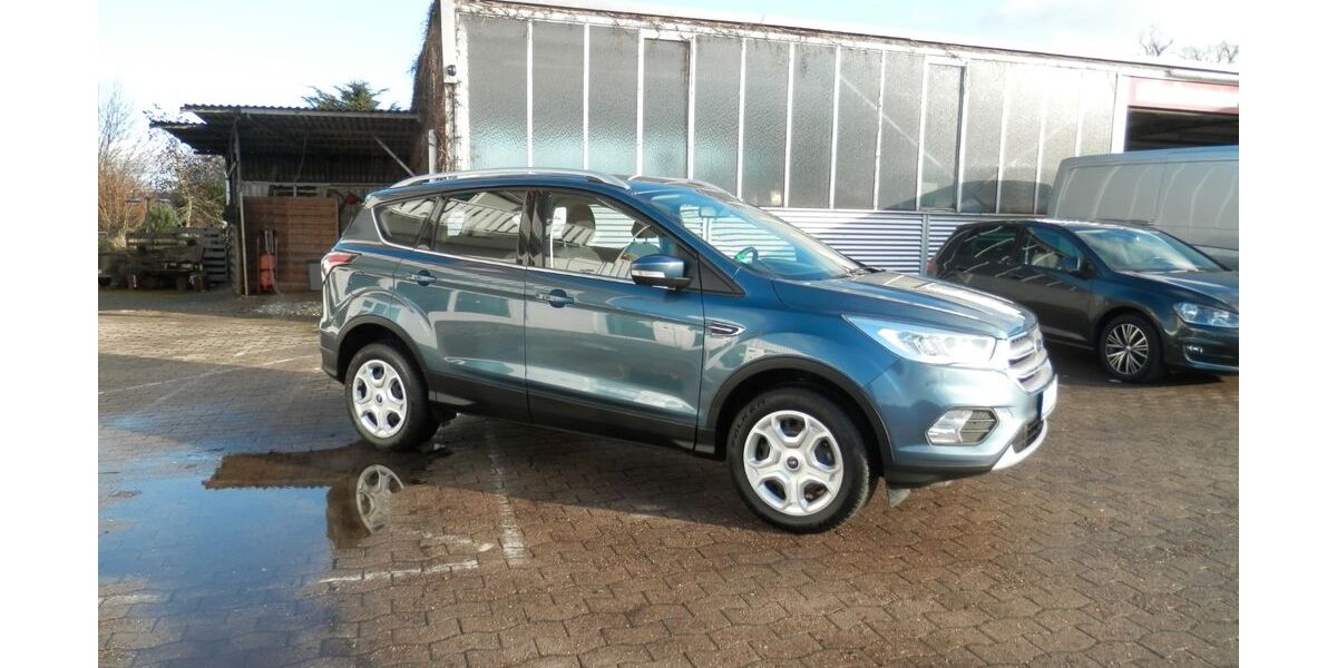 Ford Kuga 60.207 km 15.190 &euro; Bünde 32257