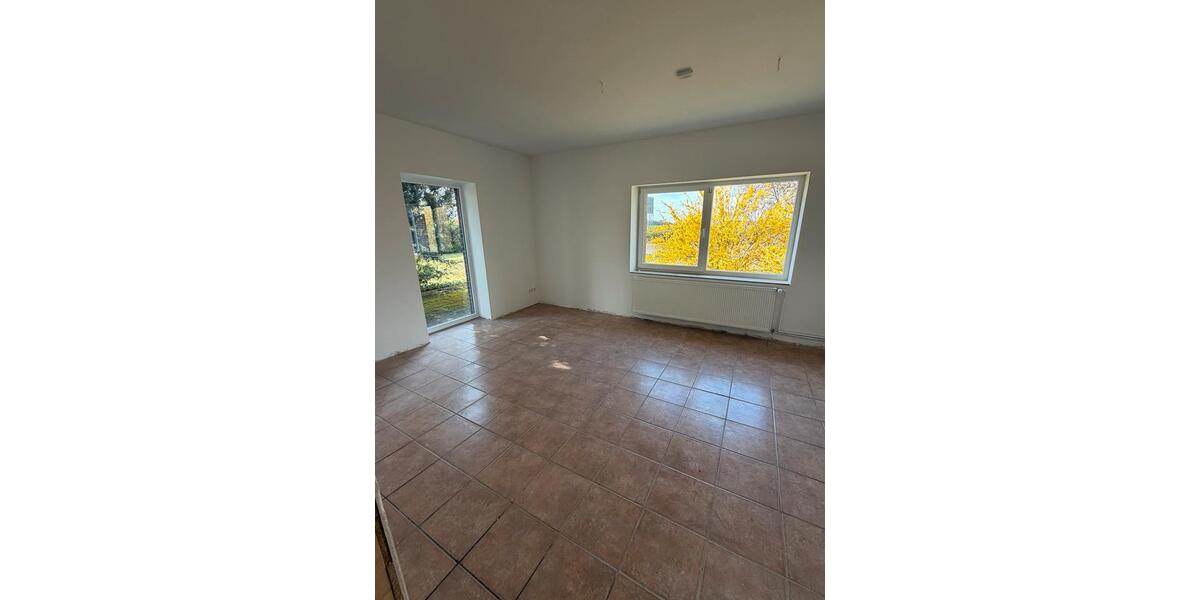 Erdgeschoßwohnung Lüdersfeld - 3 Zimmer, 120 m&sup2;, 1.110&euro; | Angebot:26014292