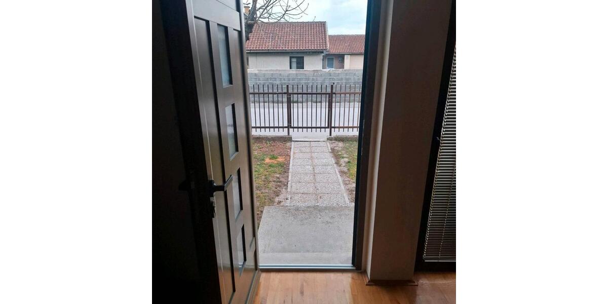 Erdgeschoßwohnung Petershagen - 2 Zimmer, 50 m&sup2;, 225&euro; | Angebot:26041663