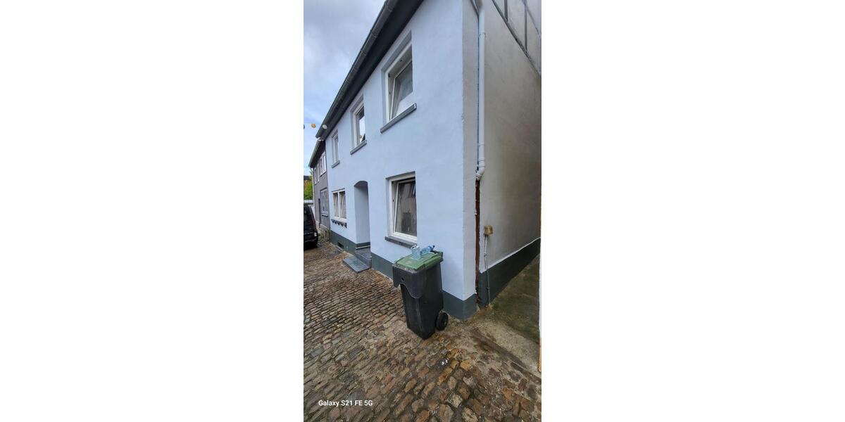 Einfamilienhaus Lemgo - 5 Zimmer, 120 m&sup2;, 250.000&euro; | Angebot:26096902