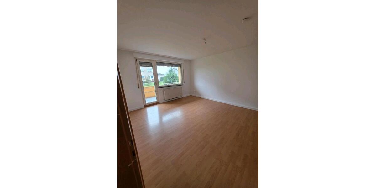 Erdgeschoßwohnung Minden - 3 Zimmer, 73 m&sup2;, 650&euro; | Angebot:25813850