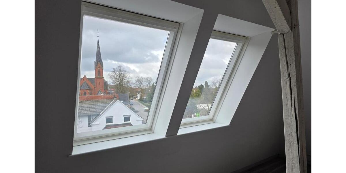 Dachgeschoßwohnung Porta Westfalica - 2.5 Zimmer, 90 m&sup2;, 750&euro; | Angebot:25353890